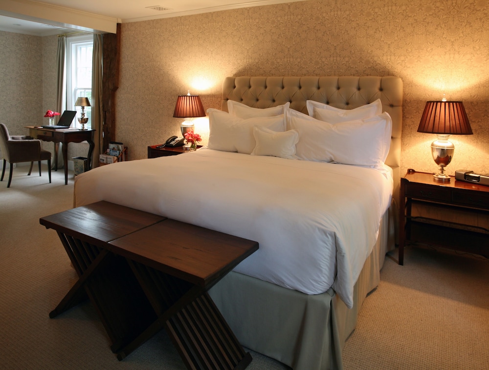 Room 1, King Bed