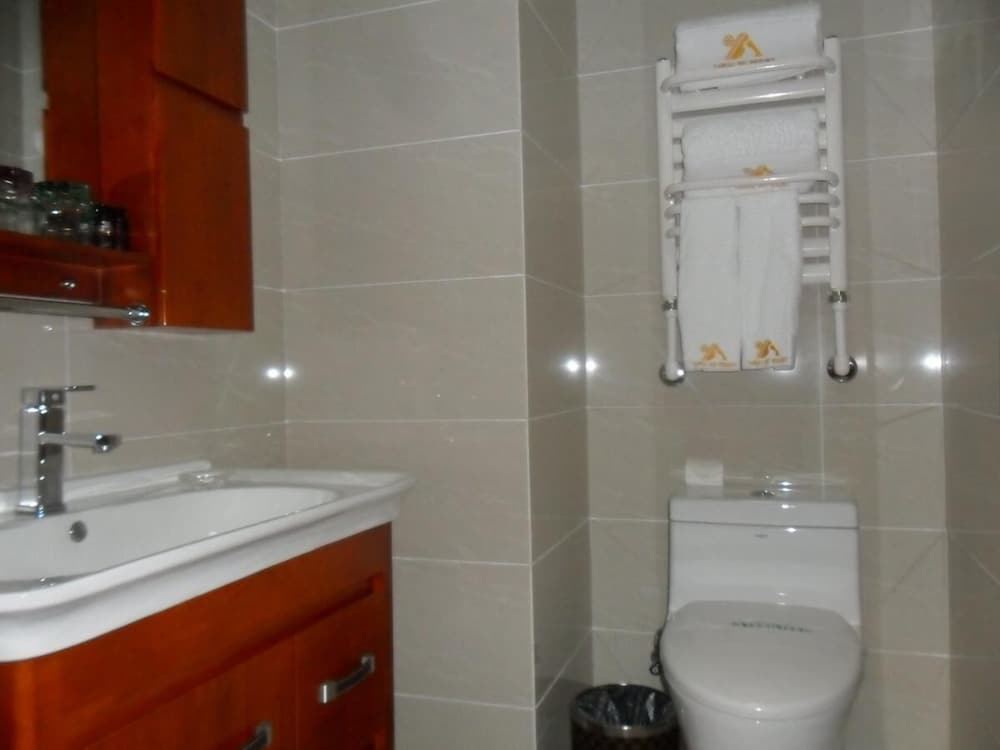 Deluxe Triple Room photo 2