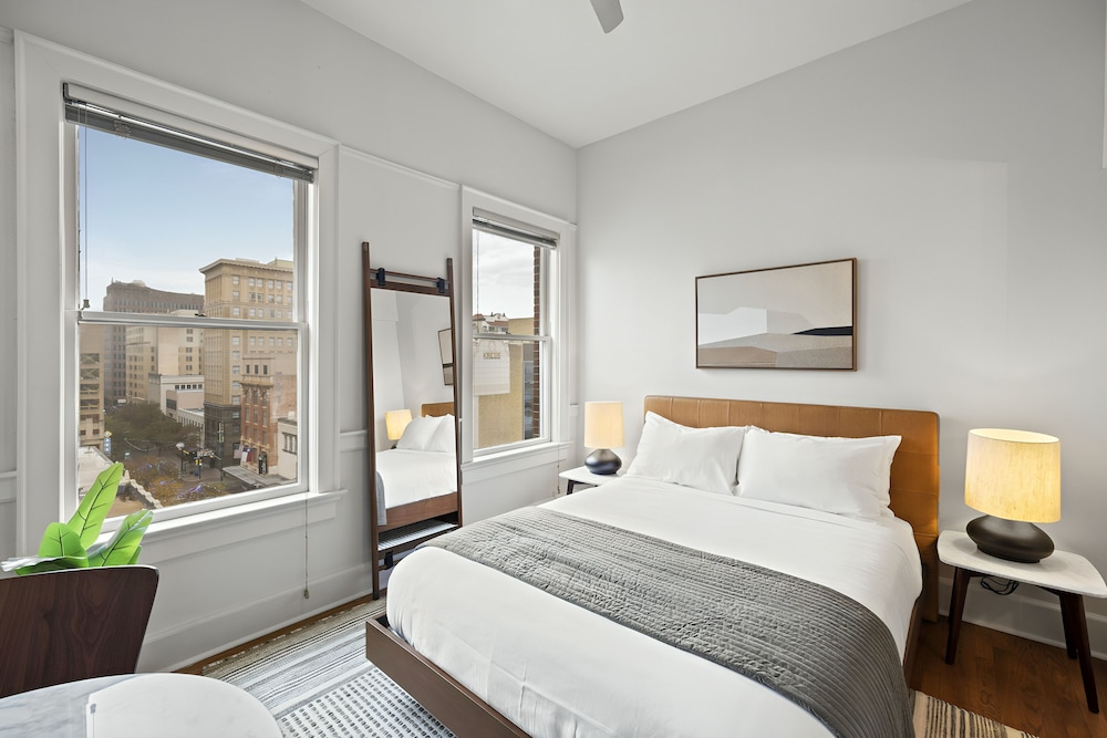 Available room