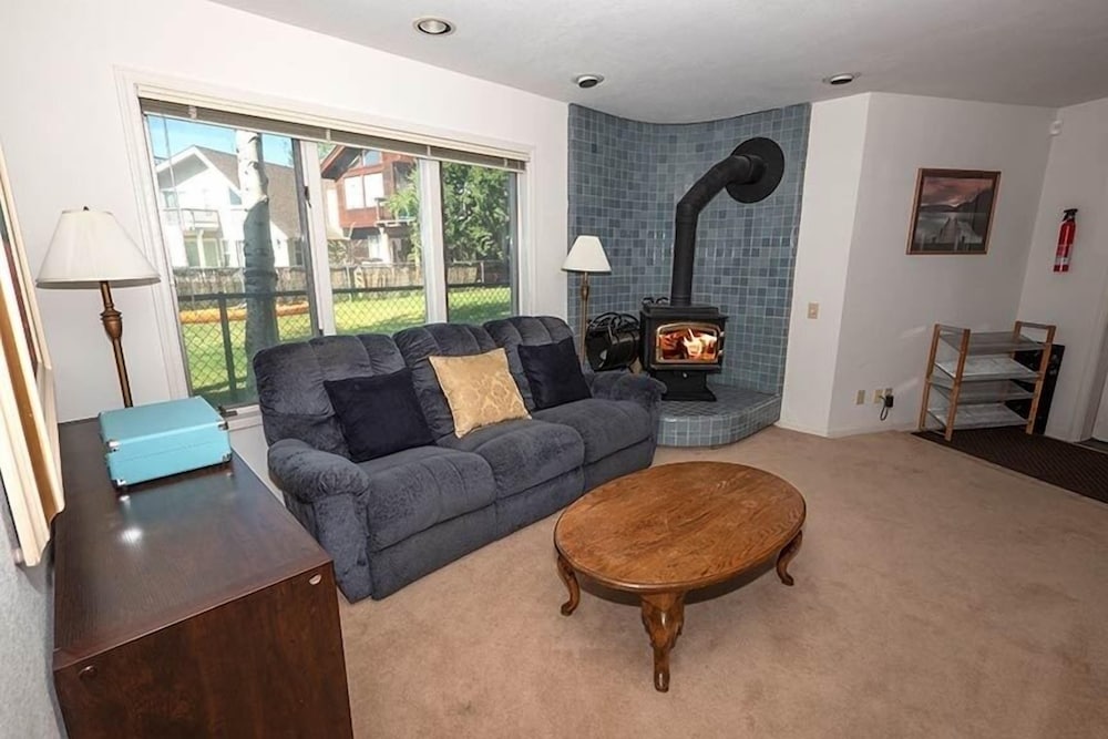 House, 4 Bedrooms