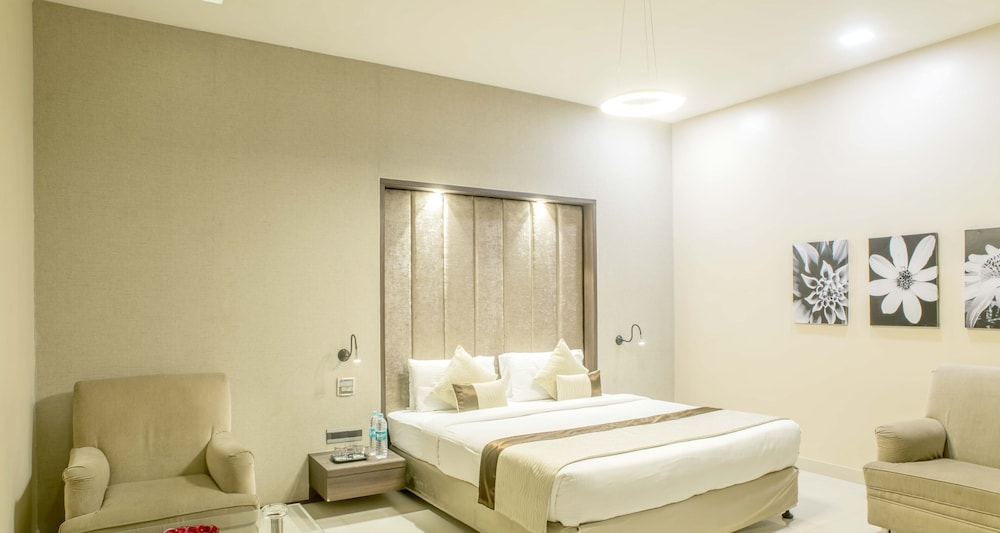 Club Premium Room - Photo 4