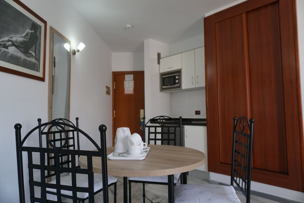 Apartment, 2 Bedrooms, Balcony
