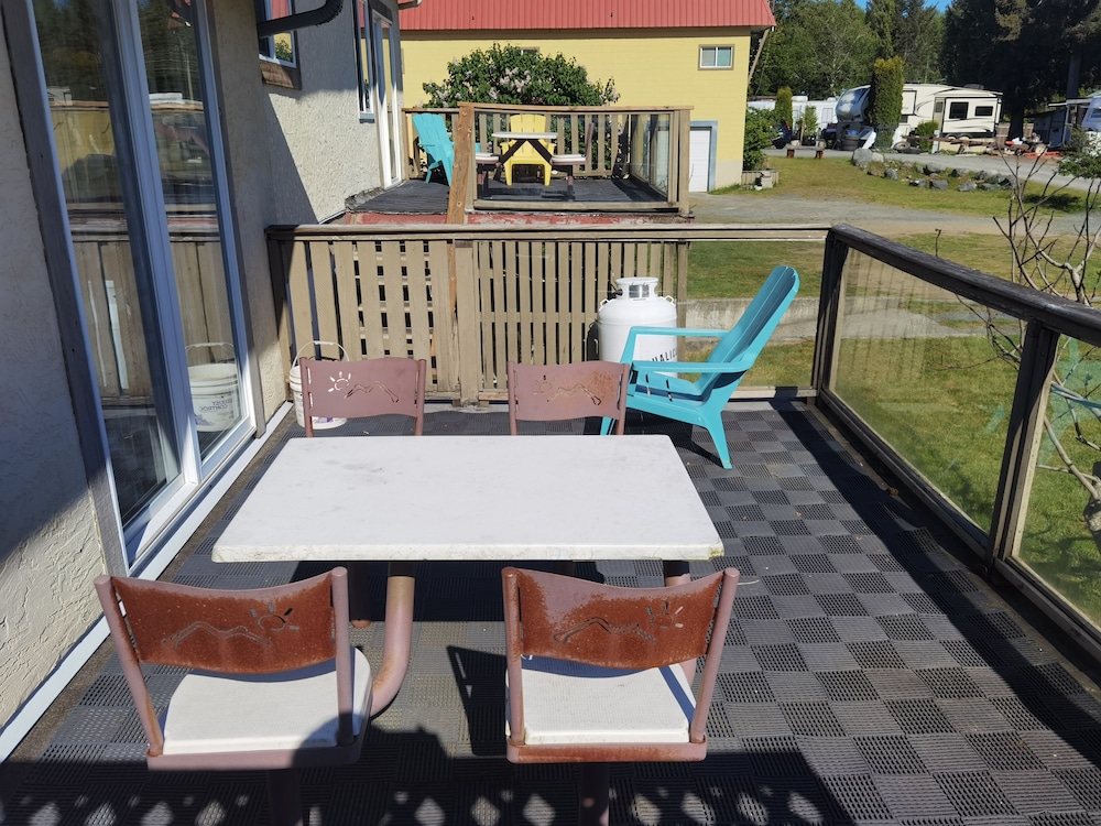Business Studio, 1 Queen Bed, Ocean View, Ground Floor photo 3