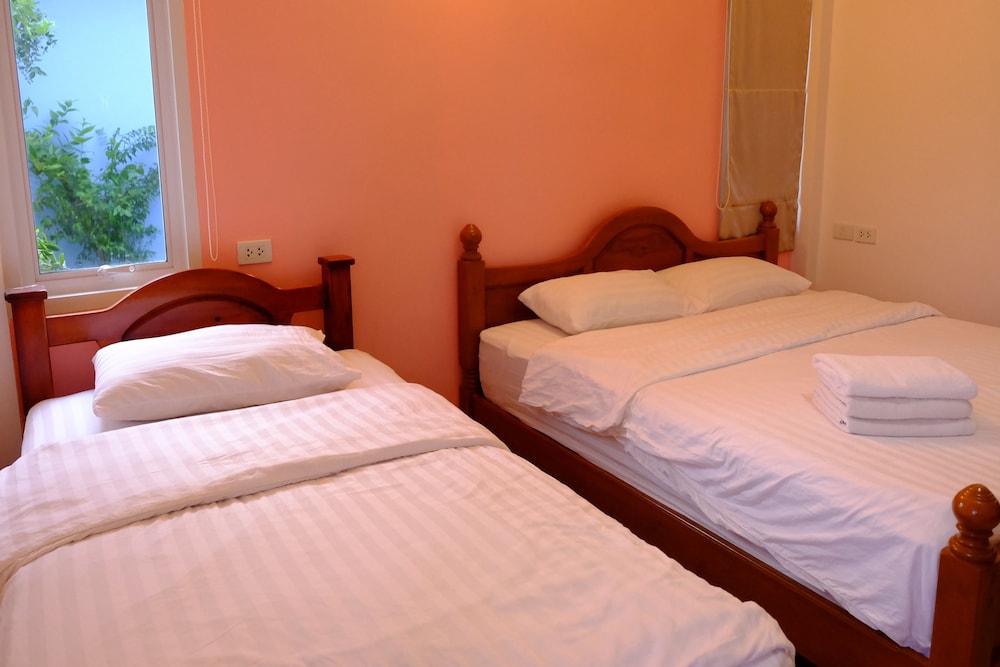 Triple Room photo 2