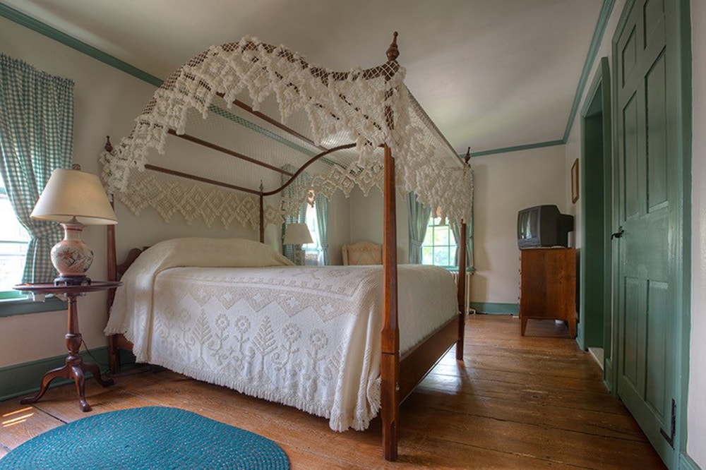 Junior Single Room