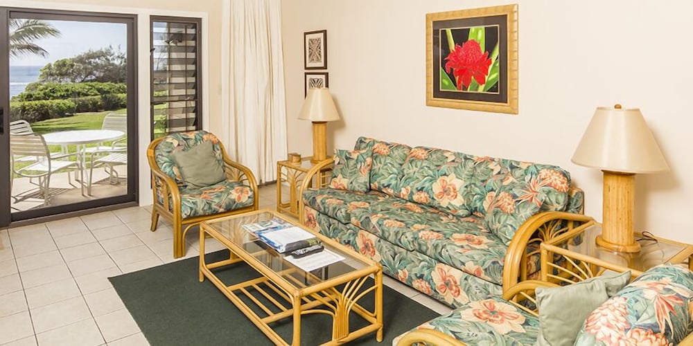 1 Bedroom, 1 Bath, Oceanfront photo 3