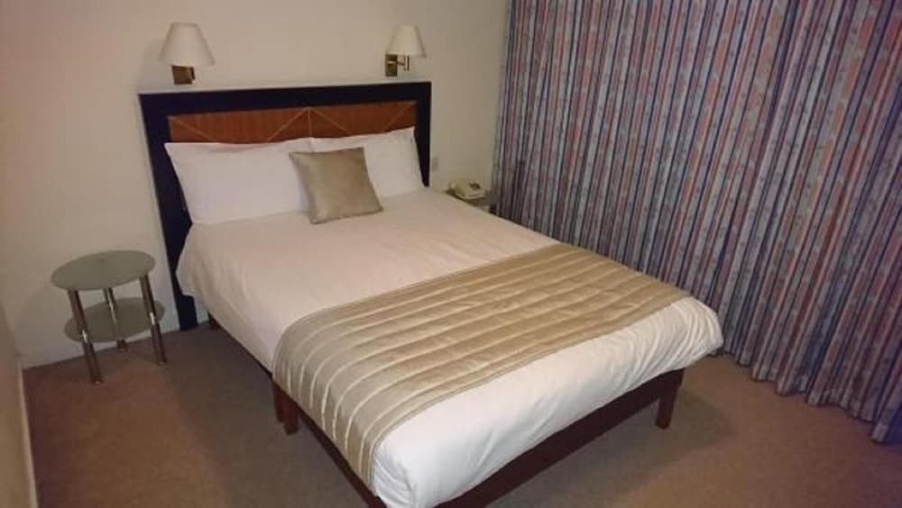 Standard Double Room - Photo 9