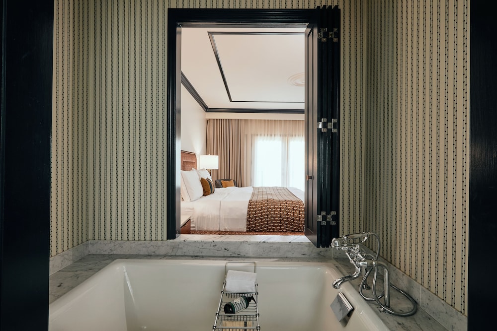 Suite (Magnolia) photo 3