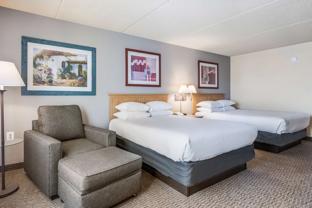 Executive Room, 2 Queen Beds - Photo 3
