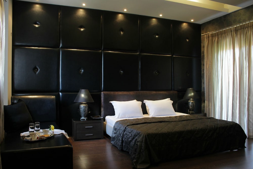 Family Room - Photo 1