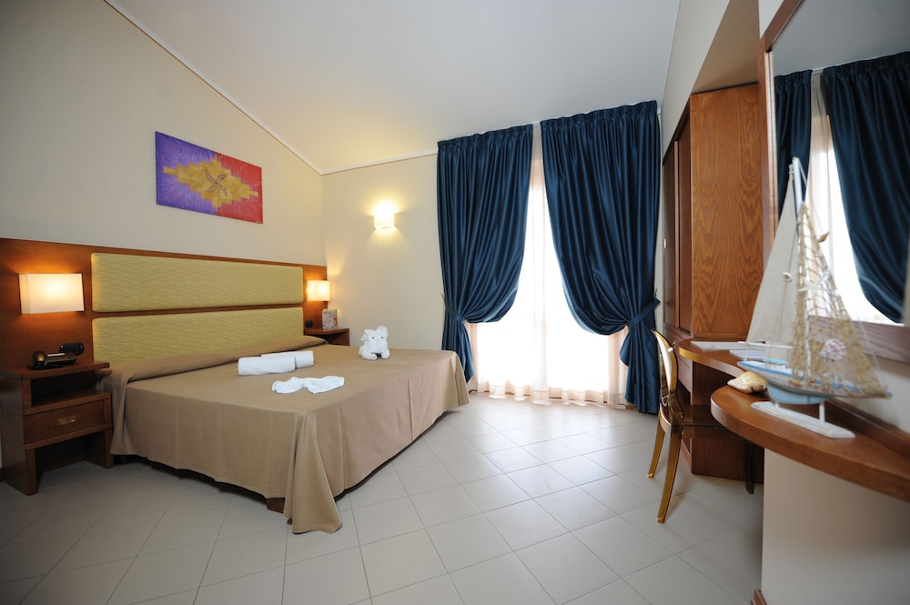 Panoramic Double Room, Sea View - Photo 2