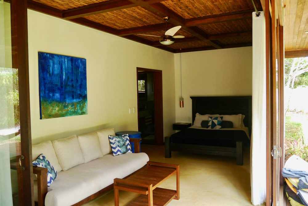 Studio Suite, 1 Queen Bed With Sofa Bed photo 2