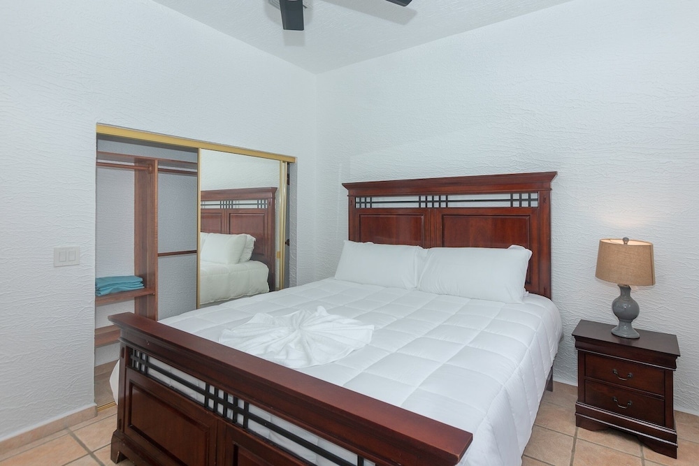 Condo, 2 Bedrooms