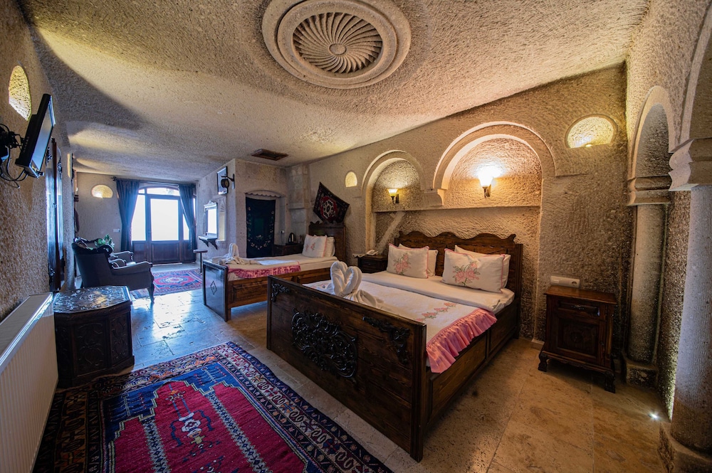 Deluxe Suite photo 1