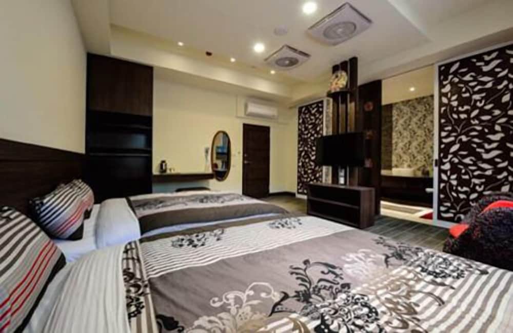 Quadruple Room, Courtyard View photo 1