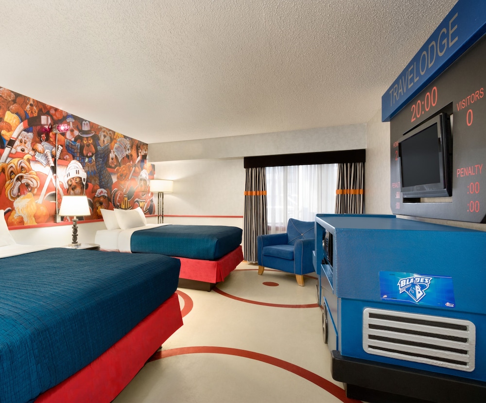Room, 2 Queen Beds, Non Smoking (Hockey Theme) - Photo 2