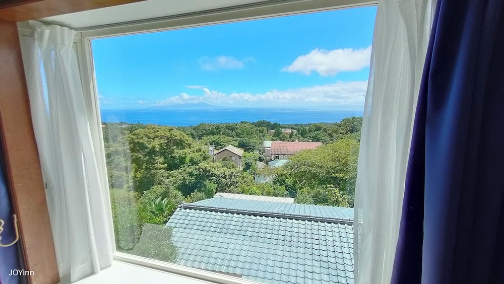 Triple Room, Ocean View photo 3