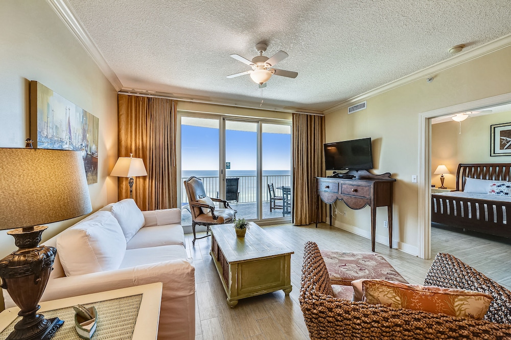 Condo, 2 Bedrooms, Balcony, Ocean View (1404)