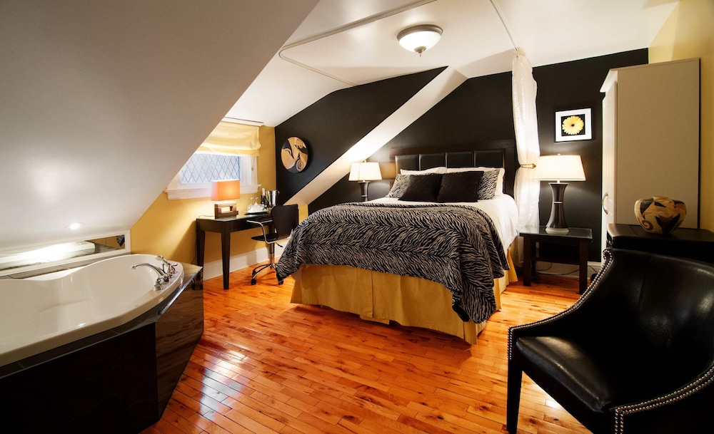 Confederation Suite