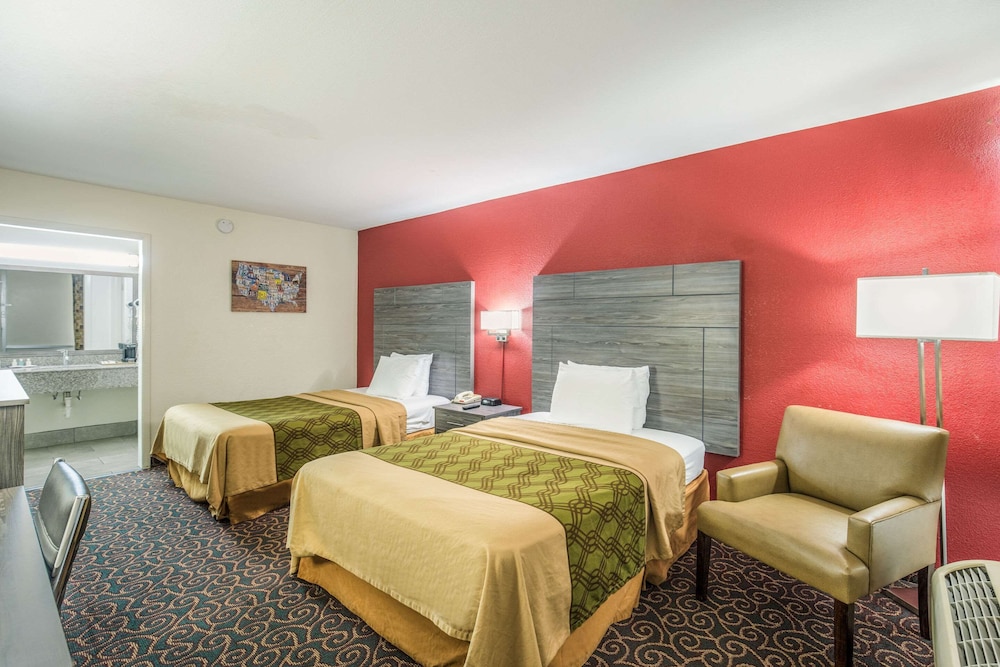 Standard Room, 2 Double Beds, Non Smoking - Photo 1