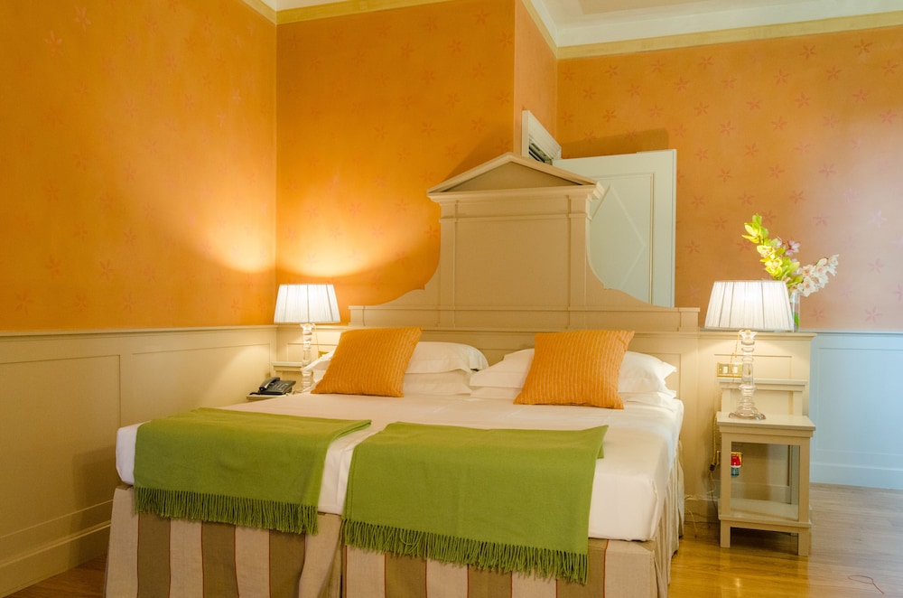 Deluxe Double or Twin Room, City View - Photo 7