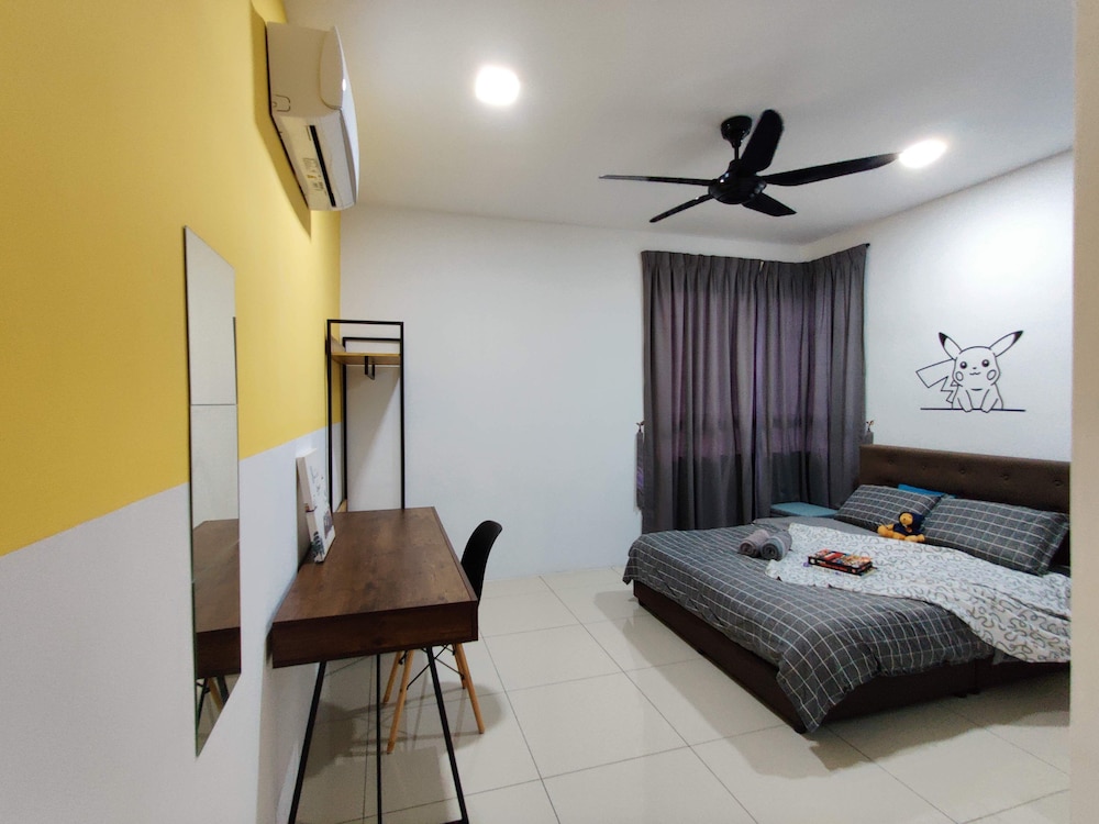 Family Condo, 3 Bedrooms, Pool Access - Photo 2