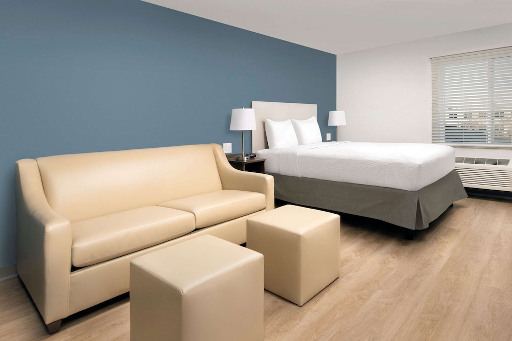 Standard Room, 1 Double Bed, Accessible, Non Smoking (Bathtub) photo 2