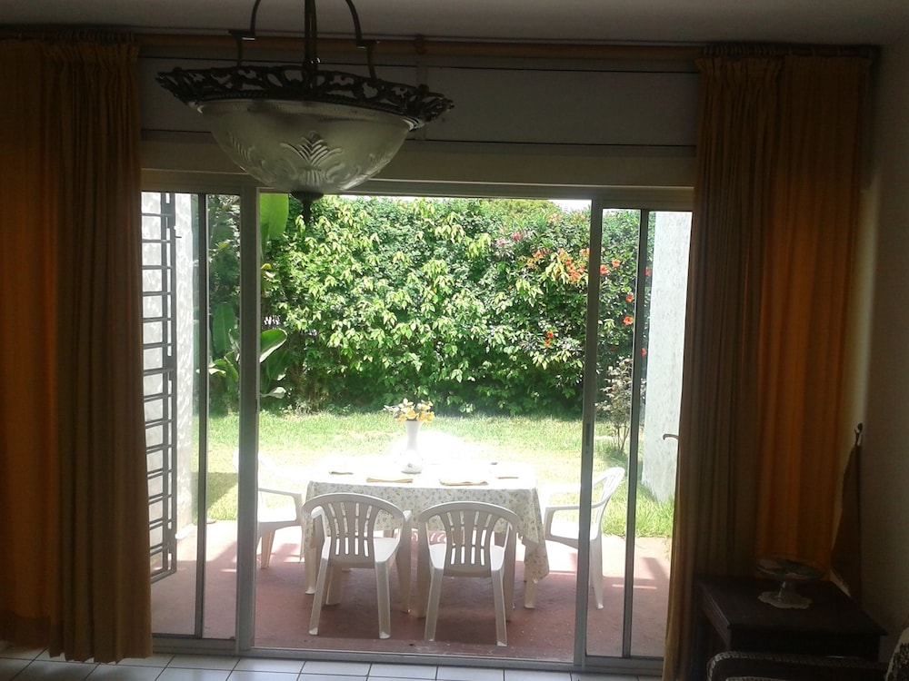 Comfort Villa, 3 Bedrooms, Terrace, Garden View photo 3