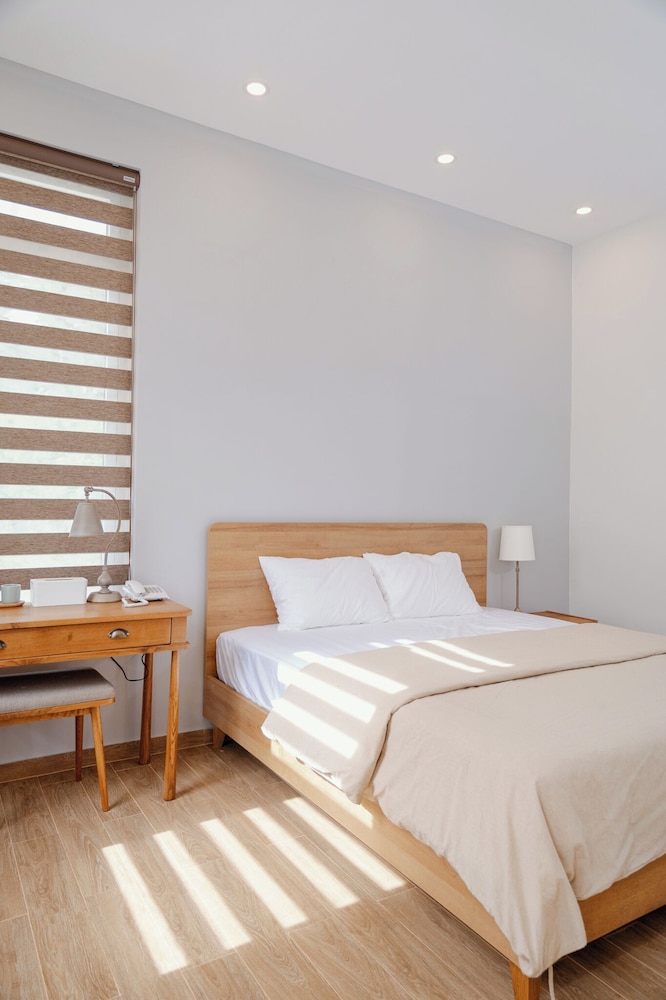Standard Double Room, Garden View