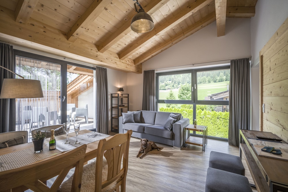 Panoramic Apartment, 2 Bedrooms, Terrace, Mountain View photo 1