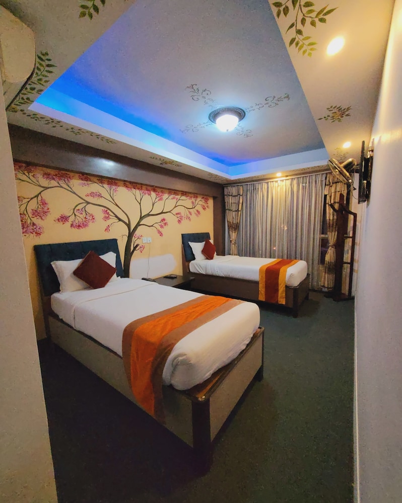 Deluxe Twin Room - Photo 3