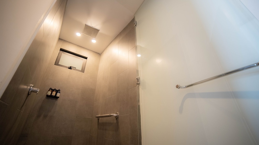 Executive Apartment, 2 Bedrooms, Accessible, City View photo 2