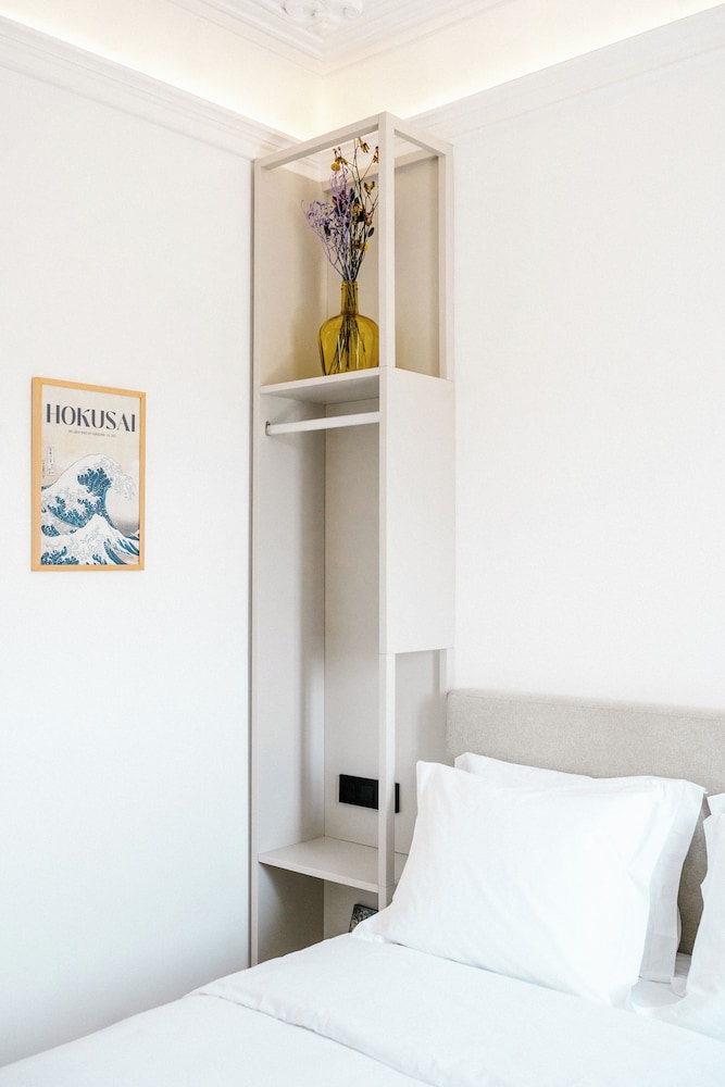 Design Suite, 1 Double Bed, Air conditioning, Park View photo 1