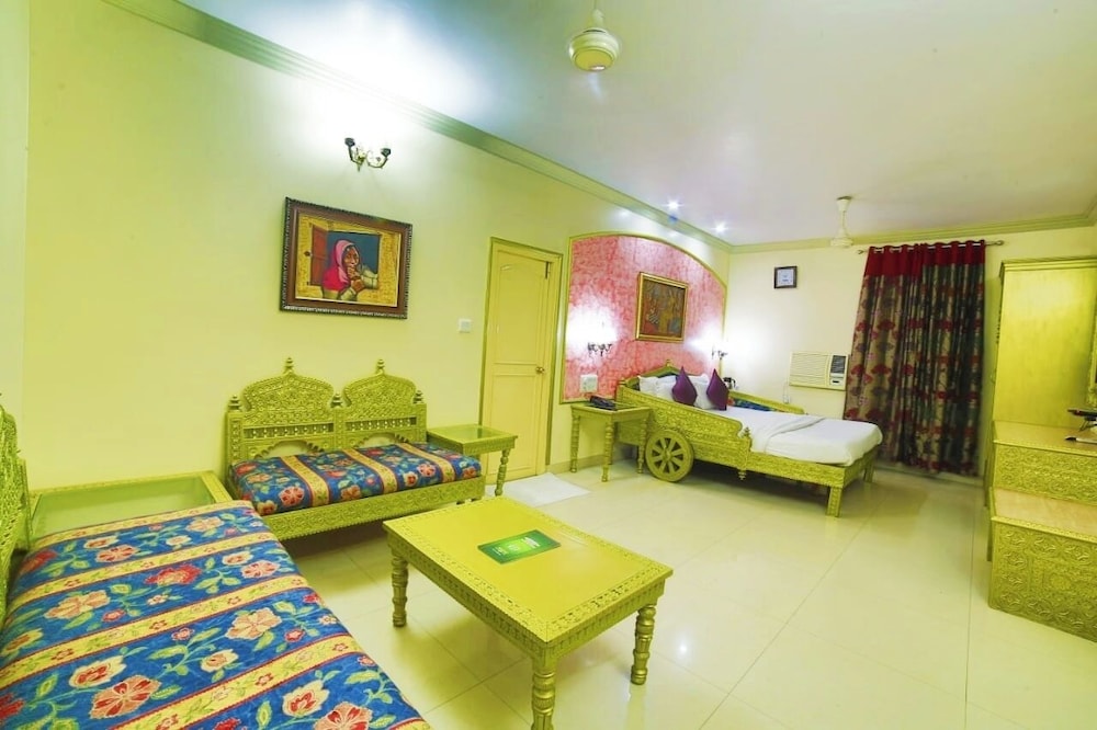 Suite Room Only for Couple & Family - Photo 8