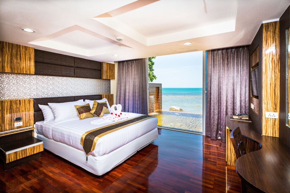 2 Bedrooms Pool Sea View Suite - Photo 4