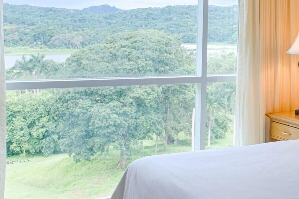 Standard Room, 1 Queen Bed, Garden View - Photo 3