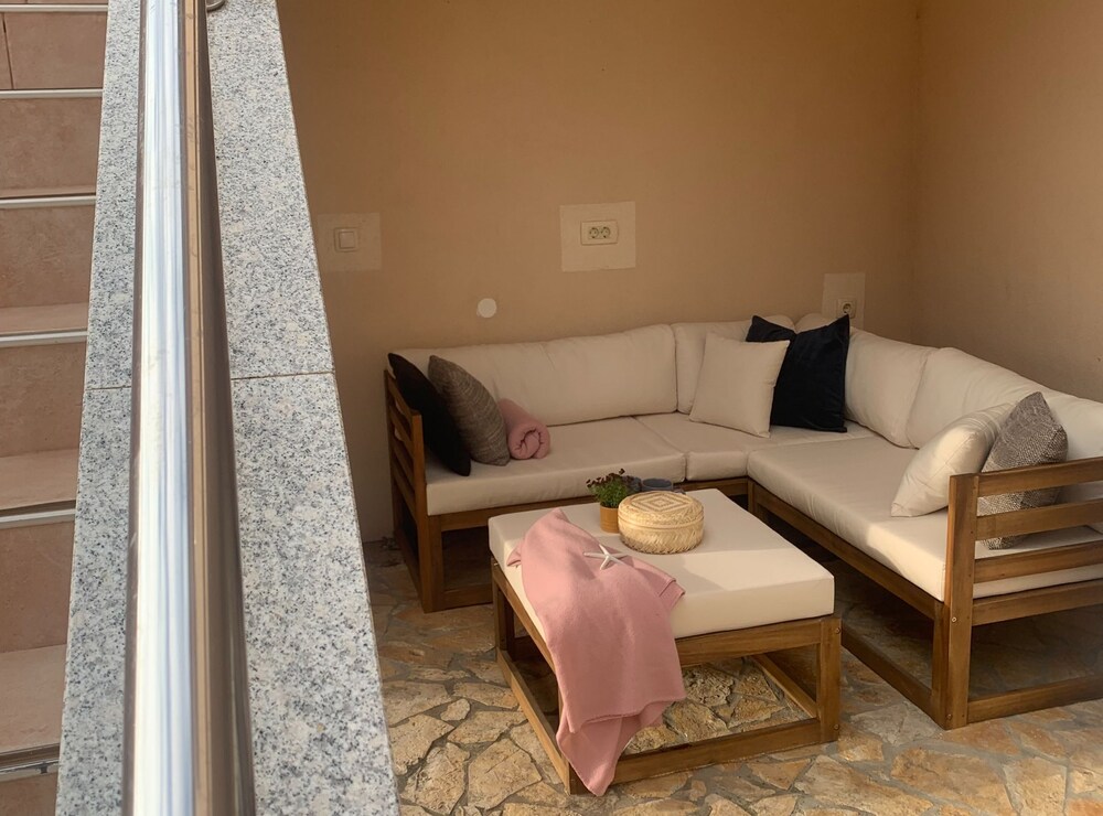 Apartment (One Bedroom Apartment 3)