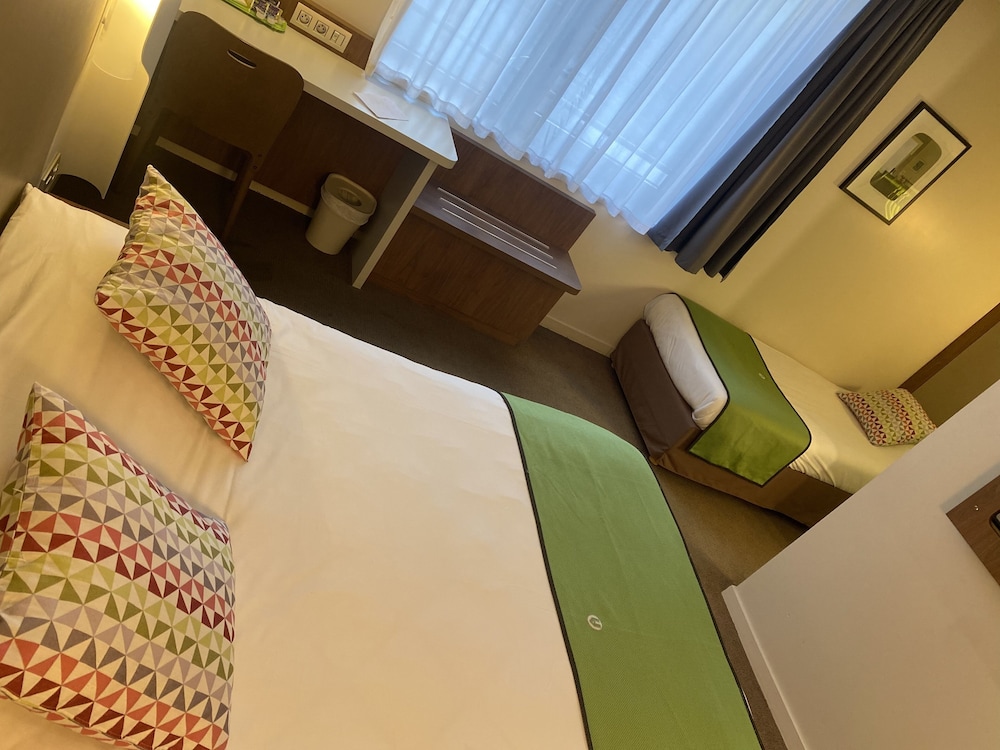 Standard Room, Multiple Beds photo 1