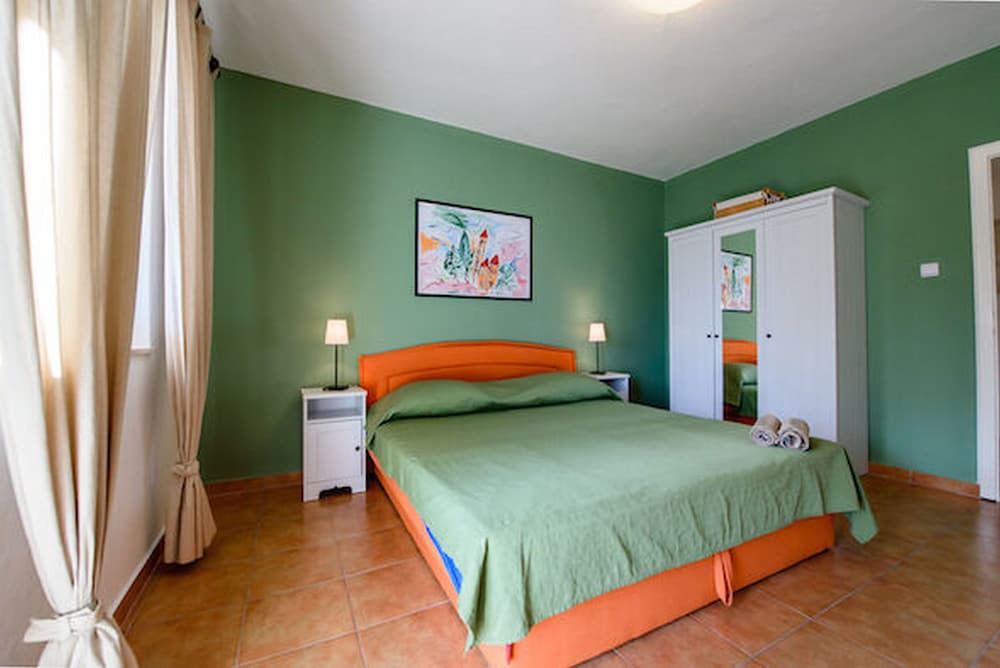 Apartment (A2)