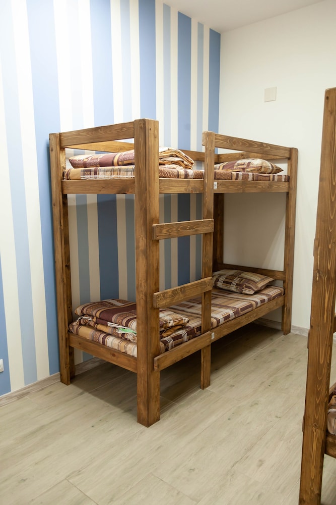 Shared Dormitory (Bed in 4-Bed Dormitory Room) photo 3