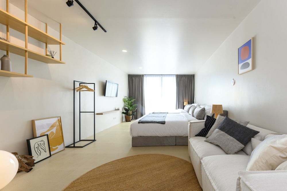 Suite, 3 Bedrooms photo 2