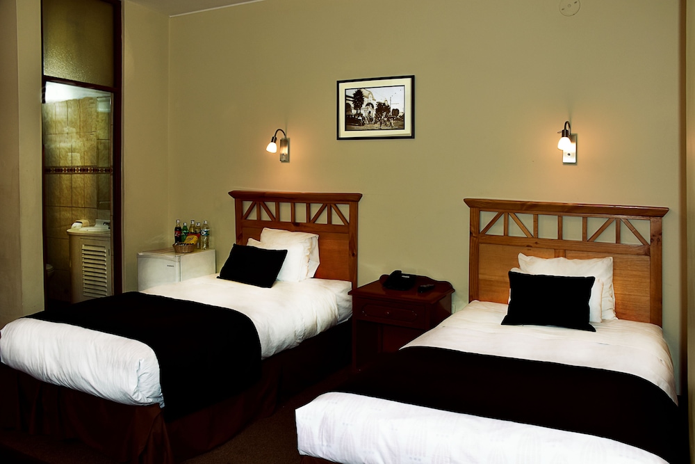 Twin Room, 2 Twin Beds