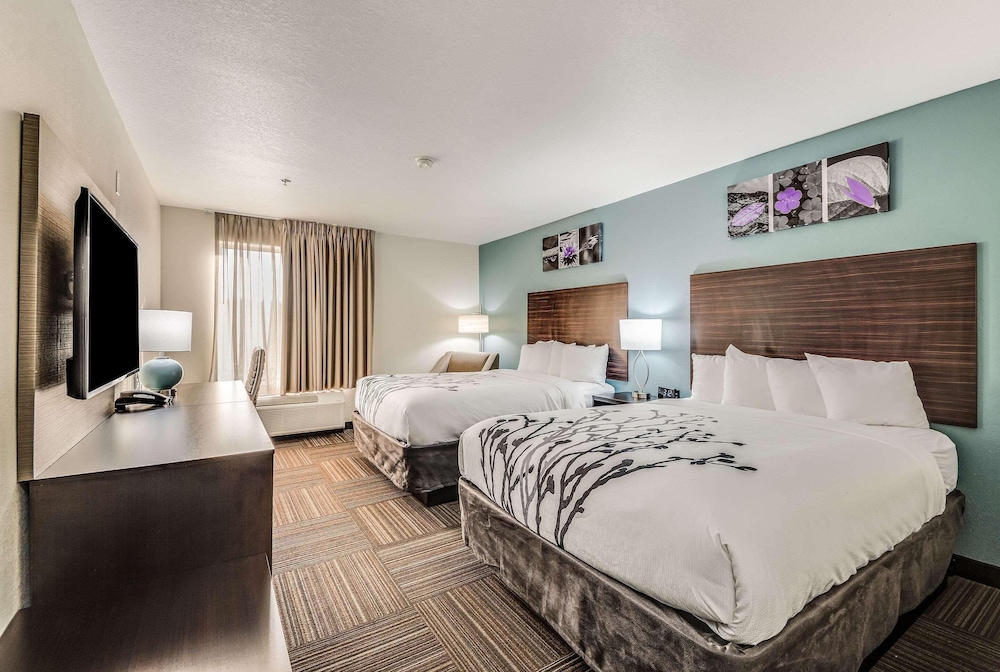Room, 2 Queen Beds, Accessible, Non Smoking (Mobility, Roll-in Shower) - Photo 12