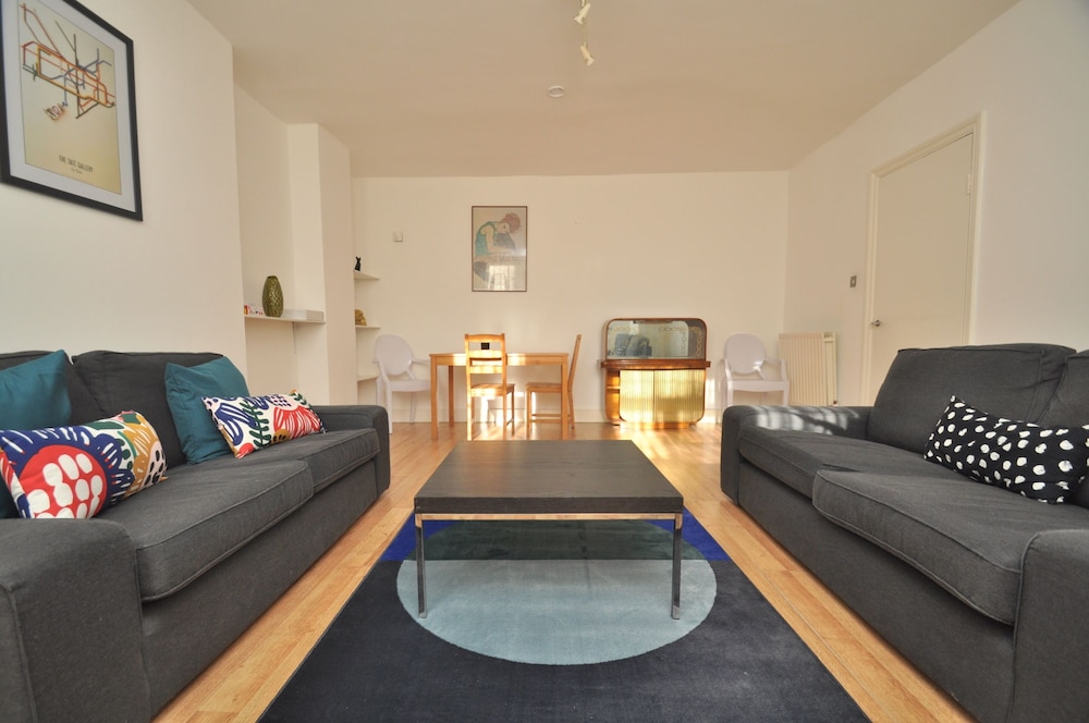 Apartment, Private Bathroom, Garden View photo 1