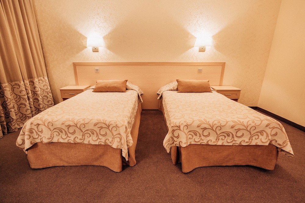 Standard Double or Twin Room, Courtyard View photo 1