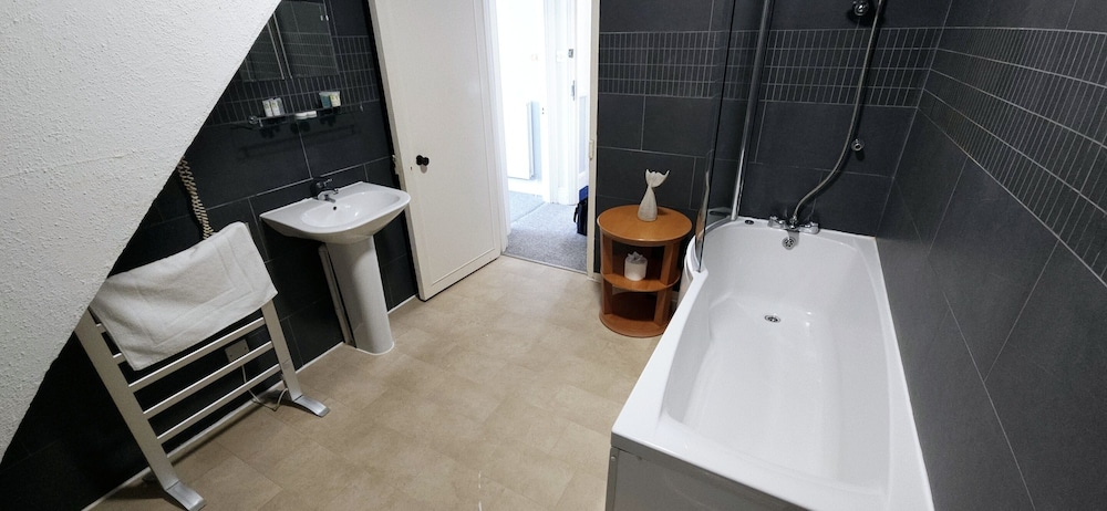 Family Room, Ensuite, Sea View (Standard) photo 2