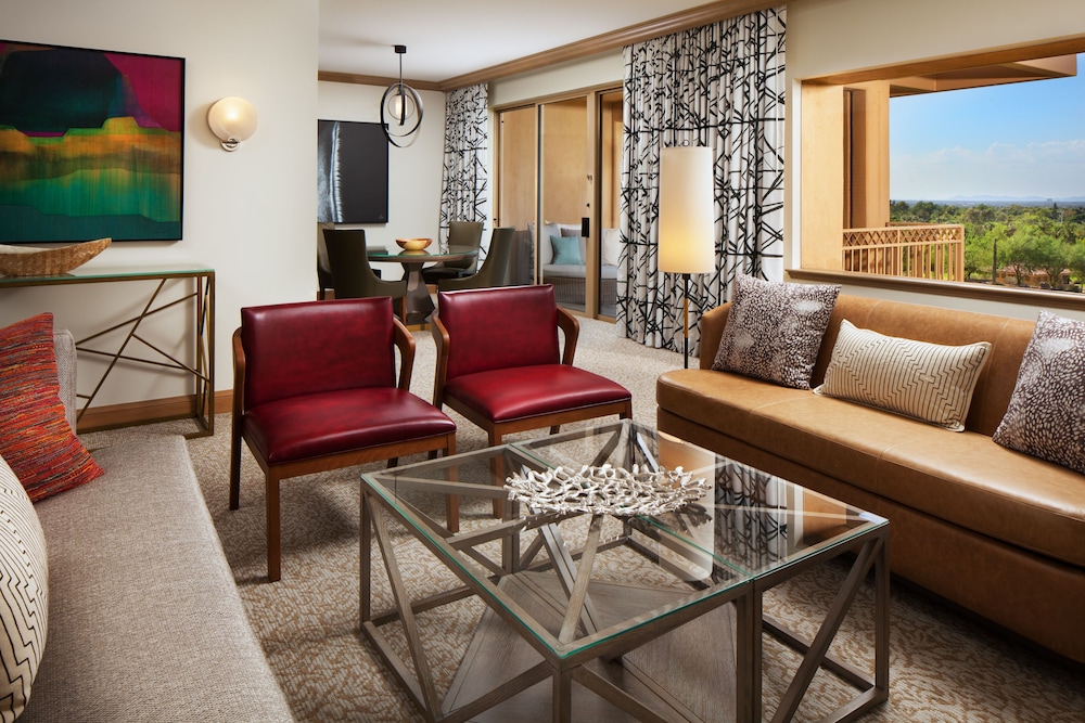 Suite, 1 Bedroom, Pool View