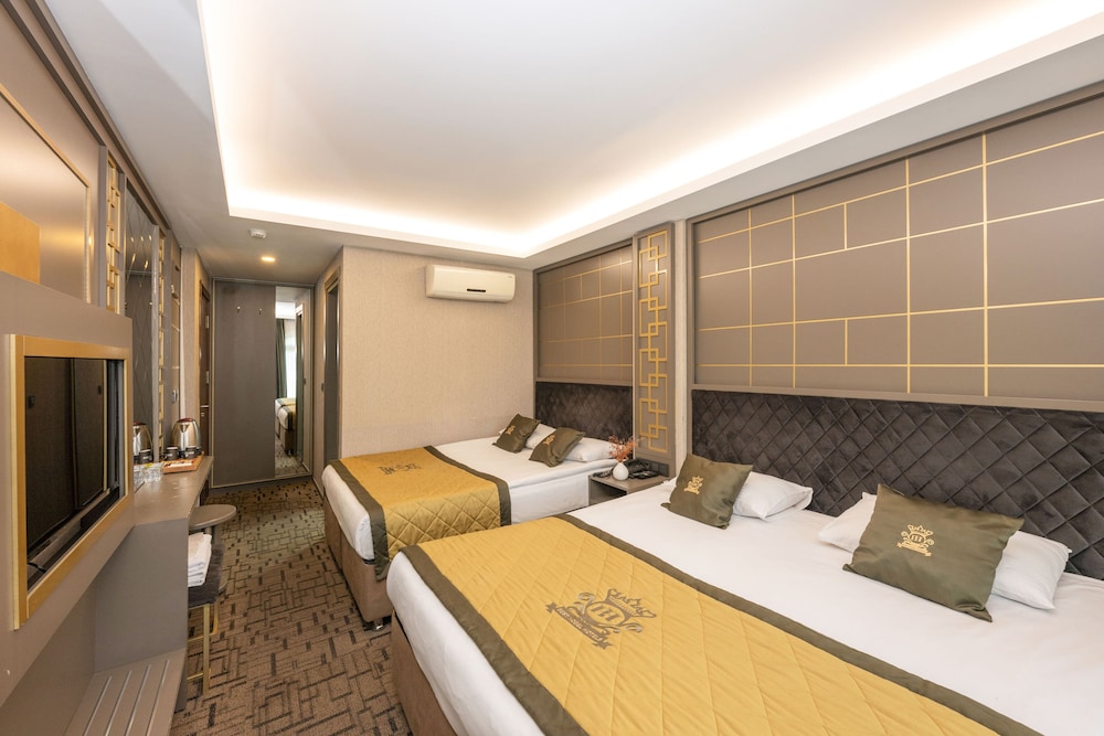 Superior Quadruple Room