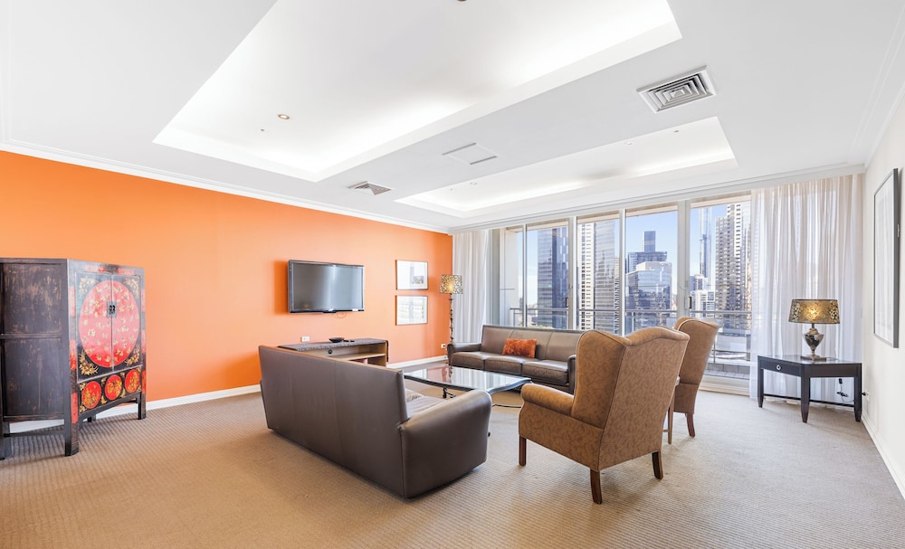 Penthouse Flinders Reach Suite thumbnail 6