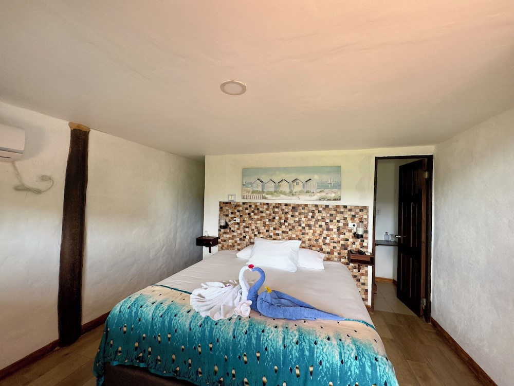 Basic Double Room, Pool View photo 2